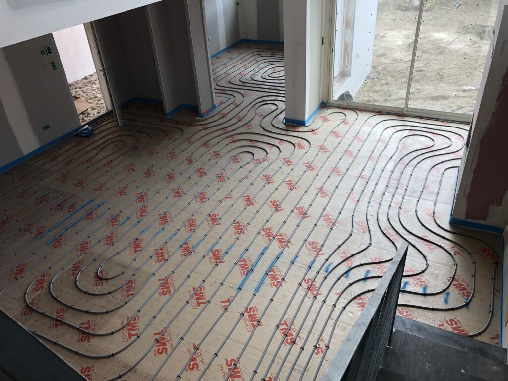 Installation de plancher chauffant EI2M